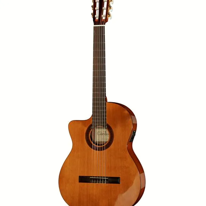 Test completo de la Cordoba C5 CE Lefthand Iberia: guitarra clásica zurda
