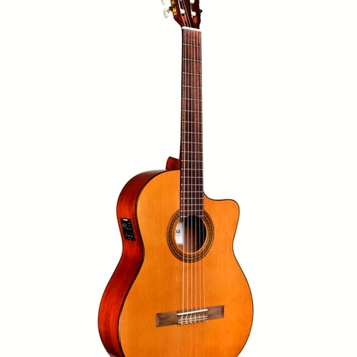 Cordoba C5 CE Iberia: test completo de la guitarra clásica