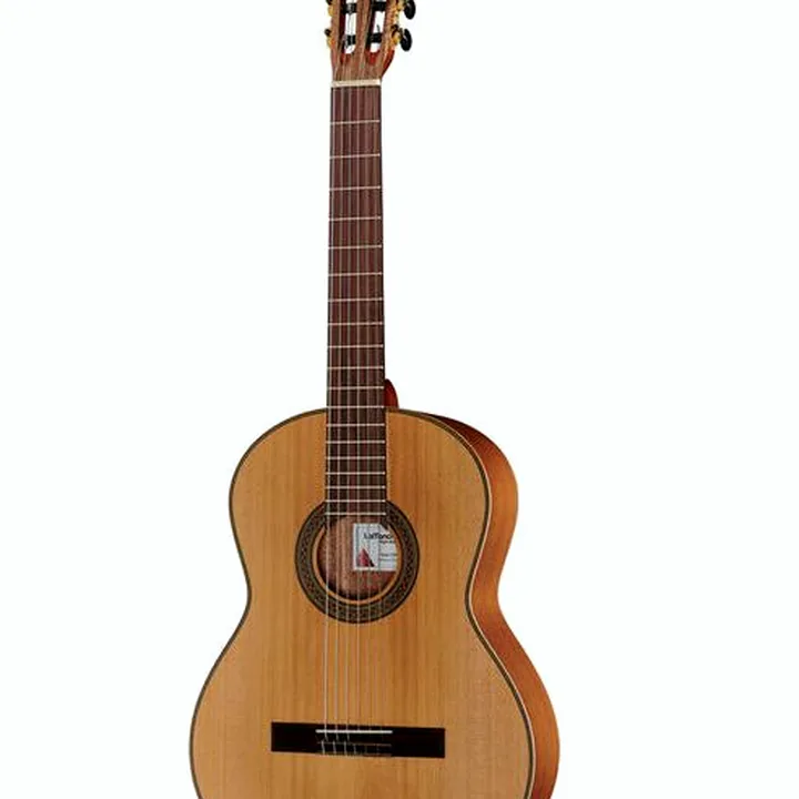 La Mancha Rubi CM Fishbone Edition: test completo de la guitarra clásica