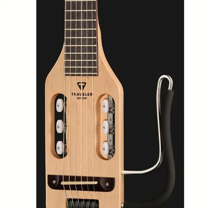 Traveler Guitar Ultra Light Nylon Natural