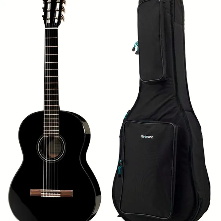 Yamaha C40 BL Bundle 1 a fondo: cómoda para estudiar y tocar